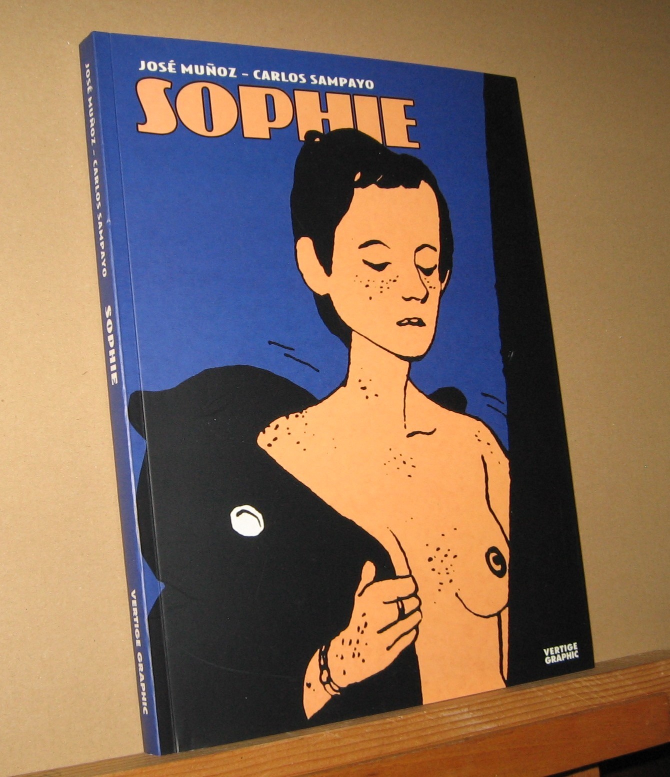 SOPHIE de  J. MUNOZ / C. SAMPAYO.  E.O. 2003.  VERTIGE GRAPHIC.   T.B.E.