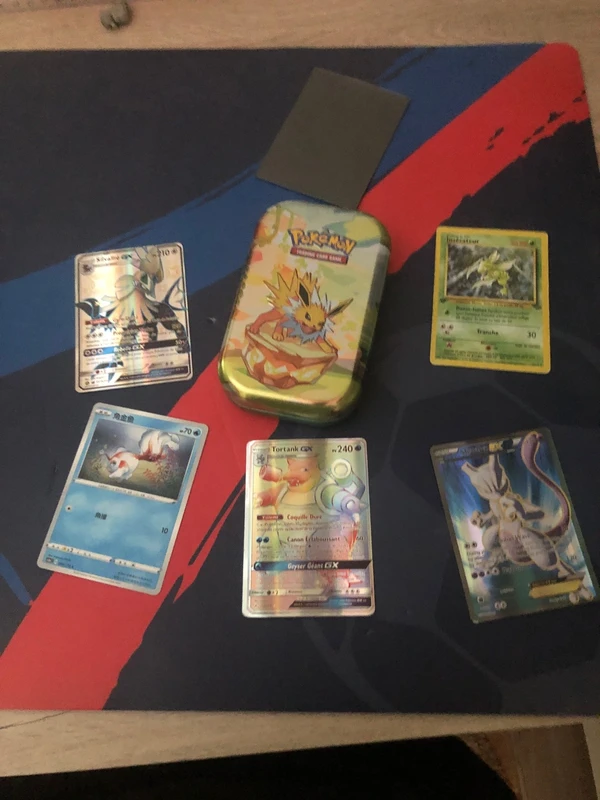 Lot de cartes Pokémon