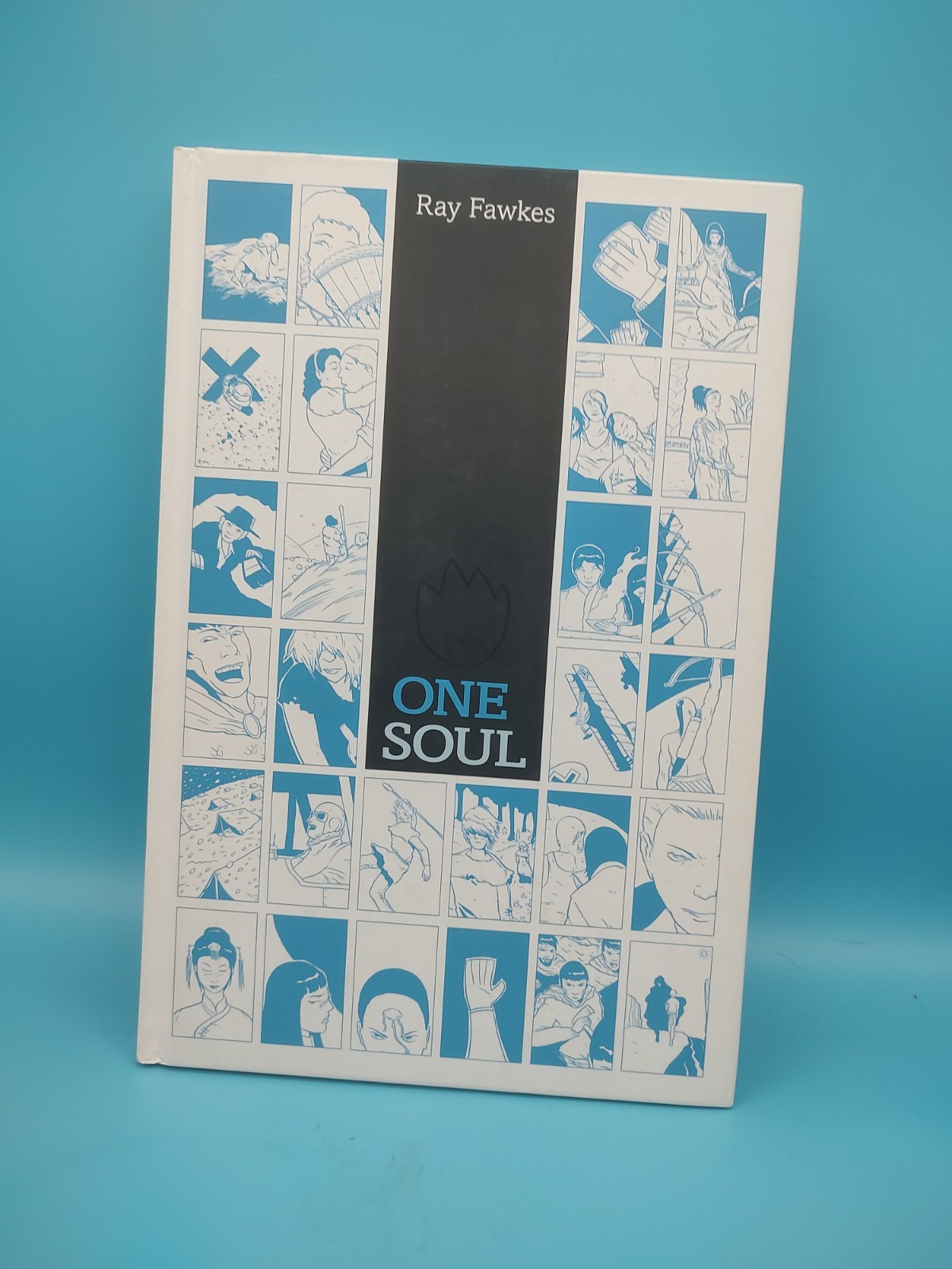 Oni Press One Soul copertina rigida graphic novel Ray Fawkes bianco e nero
