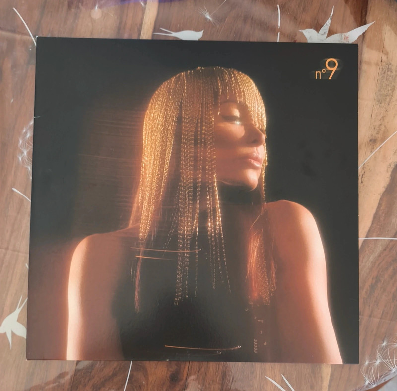 Vinyl Jenifer