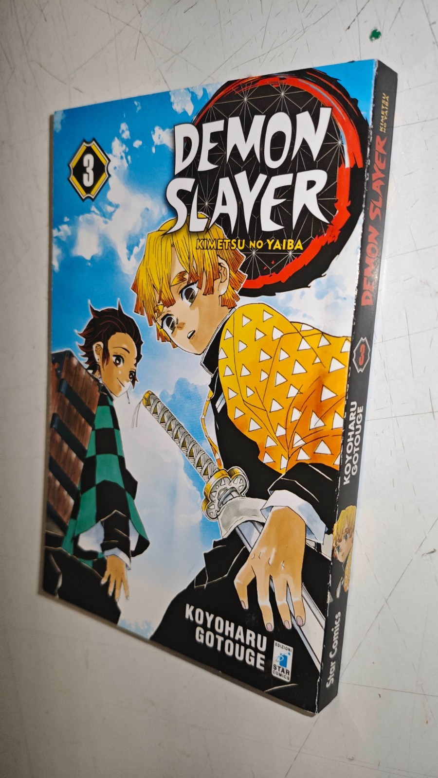 DEMON SLAYER-KIMETSU NO YAIBA #  3 - Koyoharu Gotouge - STAR COMICS - MNX2