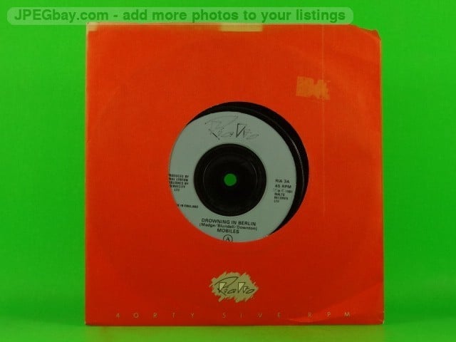 MOBILES DROWNING IN BERLIN (COMPANY SLEEVE) (137) 7" RIALTO
