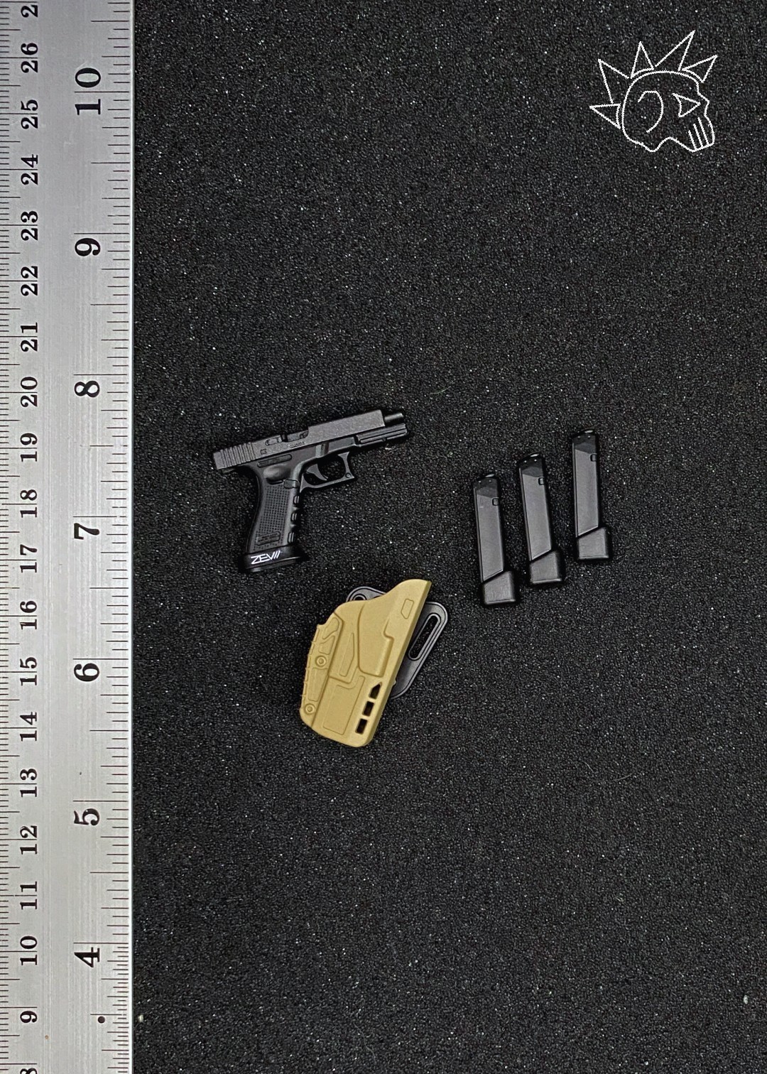 Pistola Glock17 scala 1/6 + fondina set accessori action figure personalizzati - ES26054S