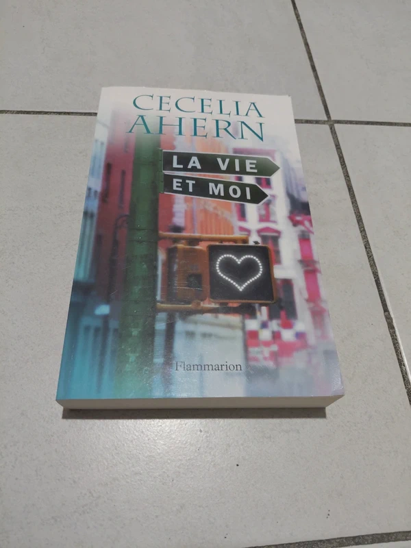 Livre "La vie et moi" - Cecelia Ahern (É