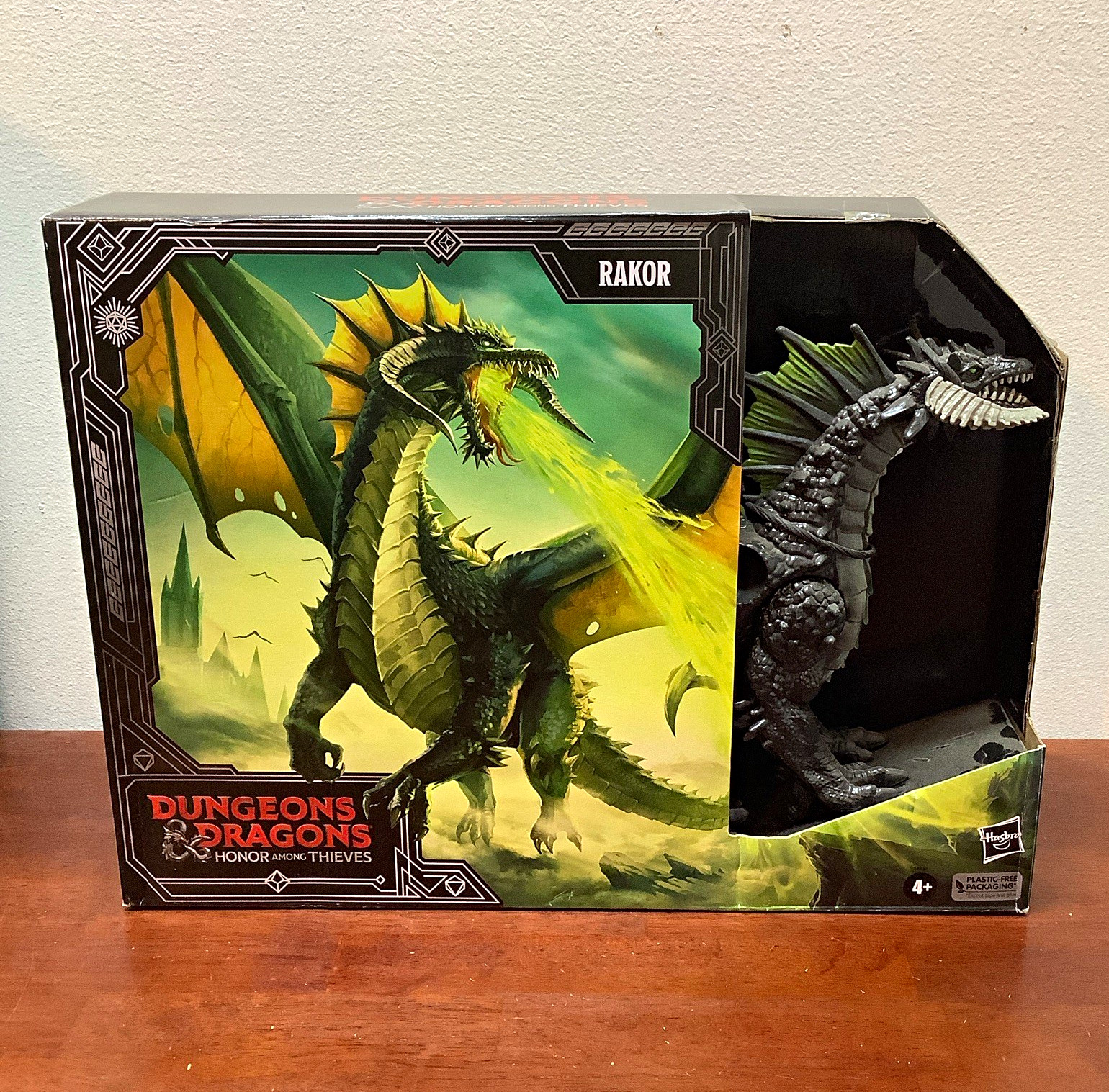 Hasbro Dungeons & Dragons Honor Among Thieves Rakor Dragon Figure Boxed