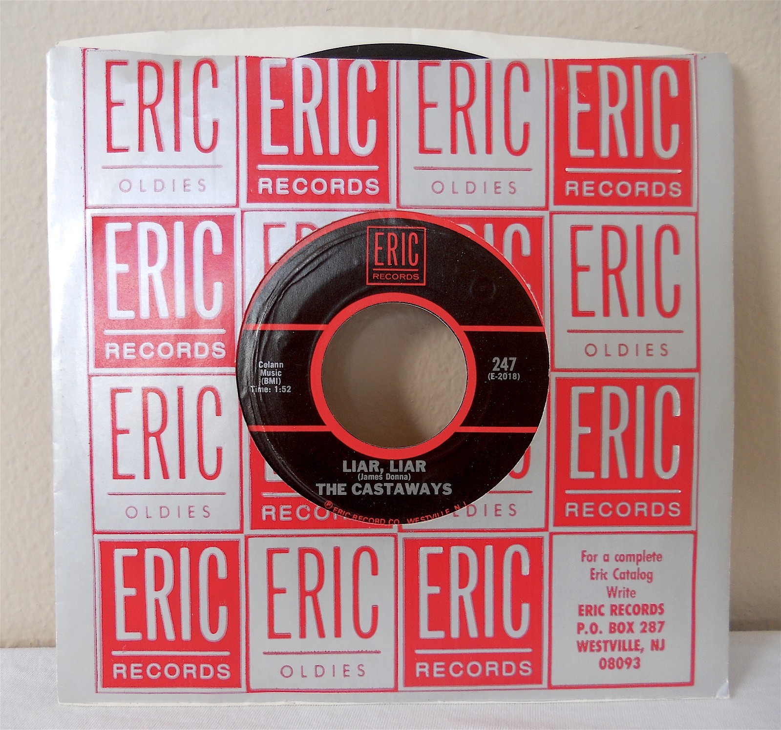 The Castaways LIAR, LIAR / The Trashmen SURFIN' BIRD - 45 rpm 7" Re-Issue ERIC