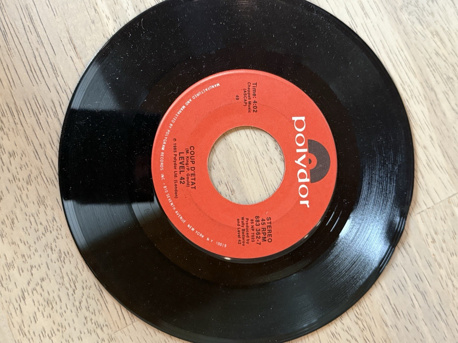 VTG VINYL 45 RPM LEVEL 42 COUP D'ETAT/SOMETHING ABOUT YOU POLYDOR RECORDS