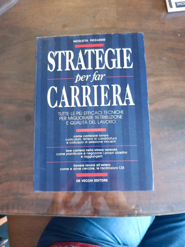 Libro "Strategie per far carriera" - Nicoletta Piccardo (De Vecchi Editore)
