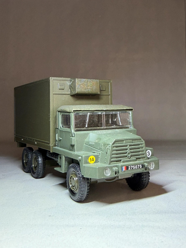 Solido Berliet GBC 6x6 camion militaire fourgon shelter 1/50 miniature