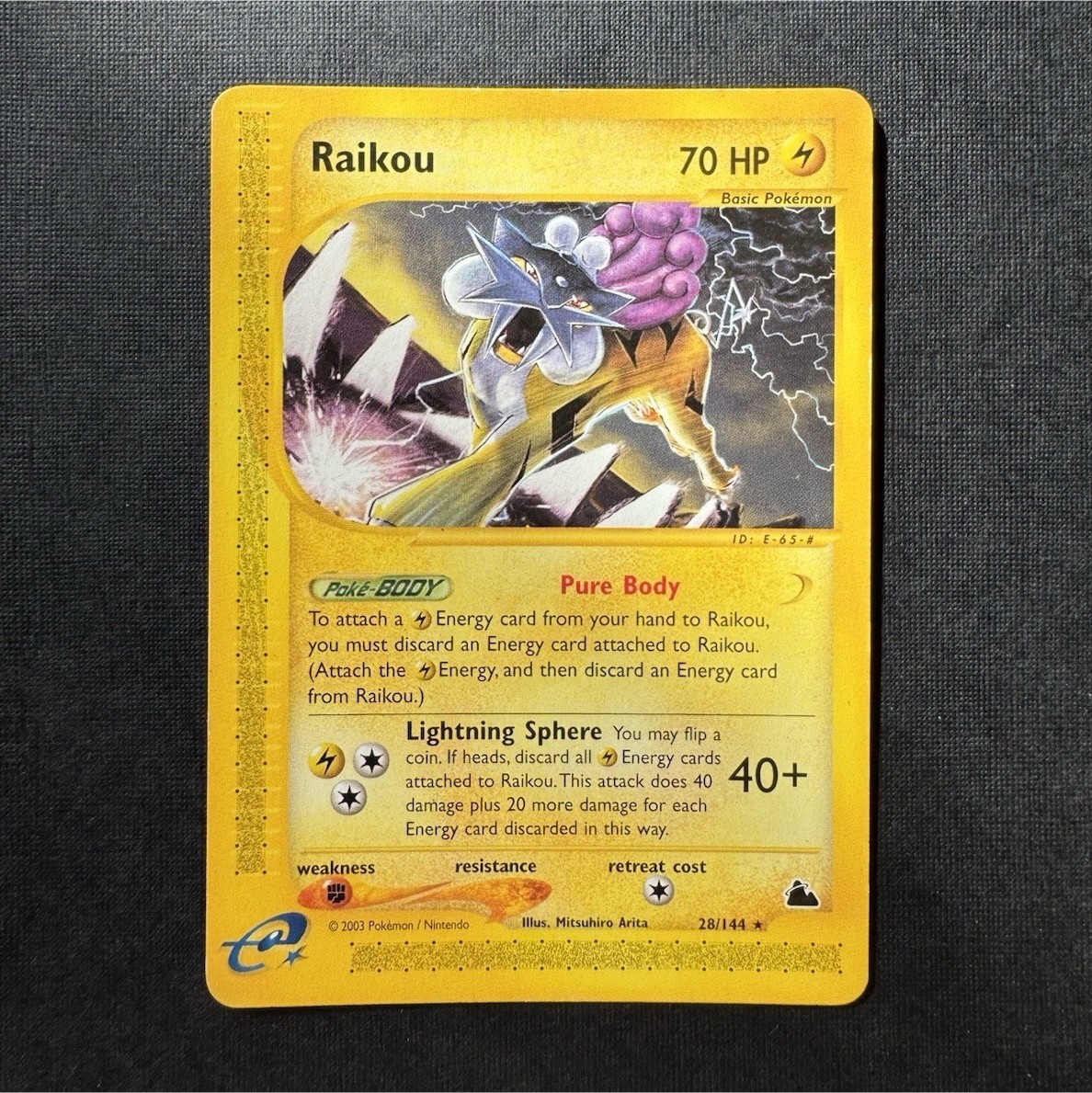 Pokémon Raikou (SK 28) Skyridge Holo English 2003