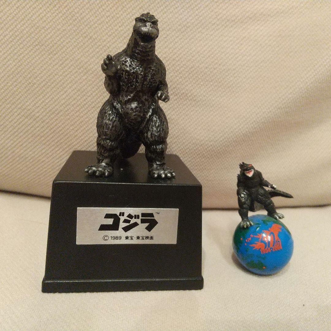 Figurine Godzilla set 3 pezzi 13a