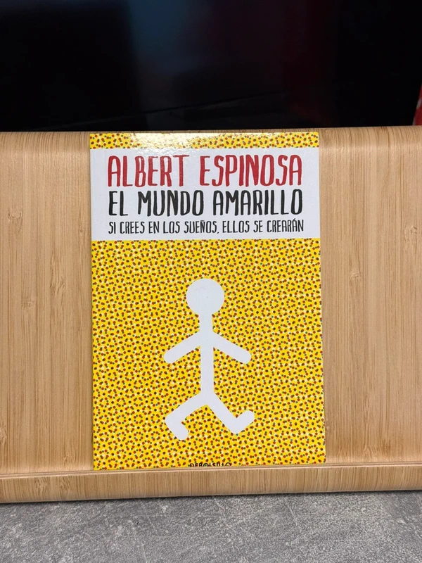 libro “el mundo amarillo” albert espinosa