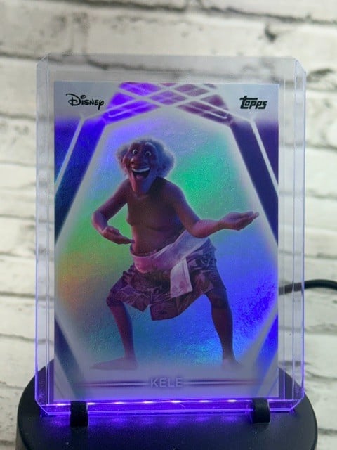 2026 Topps Chrome Walt Disney rifrattore sp inserto Maui Kele viola #24