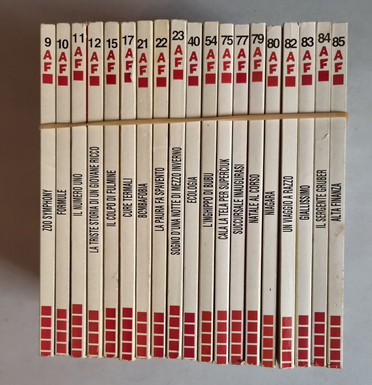 Alan Ford T.N.T. Gold lotto 19 fumetti numeri assortiti Max Bunker Magnus