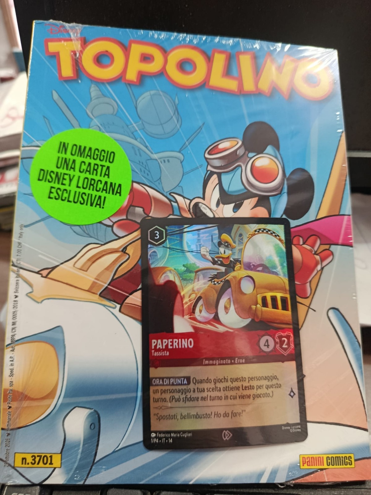 Topolino N. 3701 con Carta Disney Lorcana Esclusiva per Topolino TCG