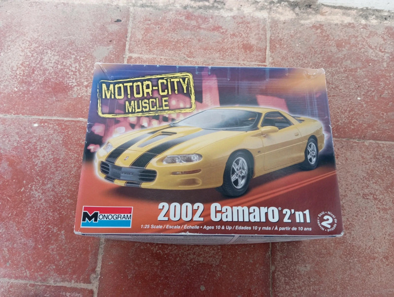 Revell 2002 Camaro