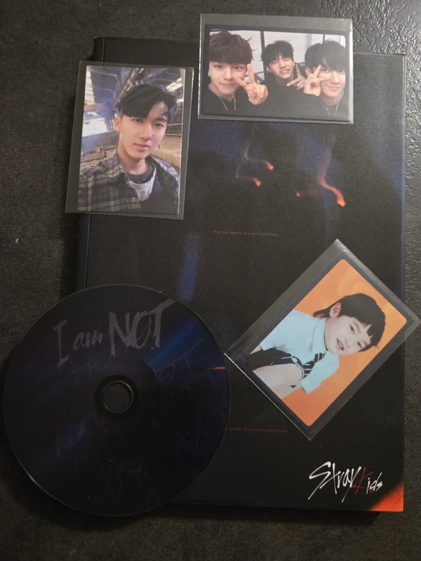 Album K-pop Stray Kids - I am not (1st Mini Album - Version not)