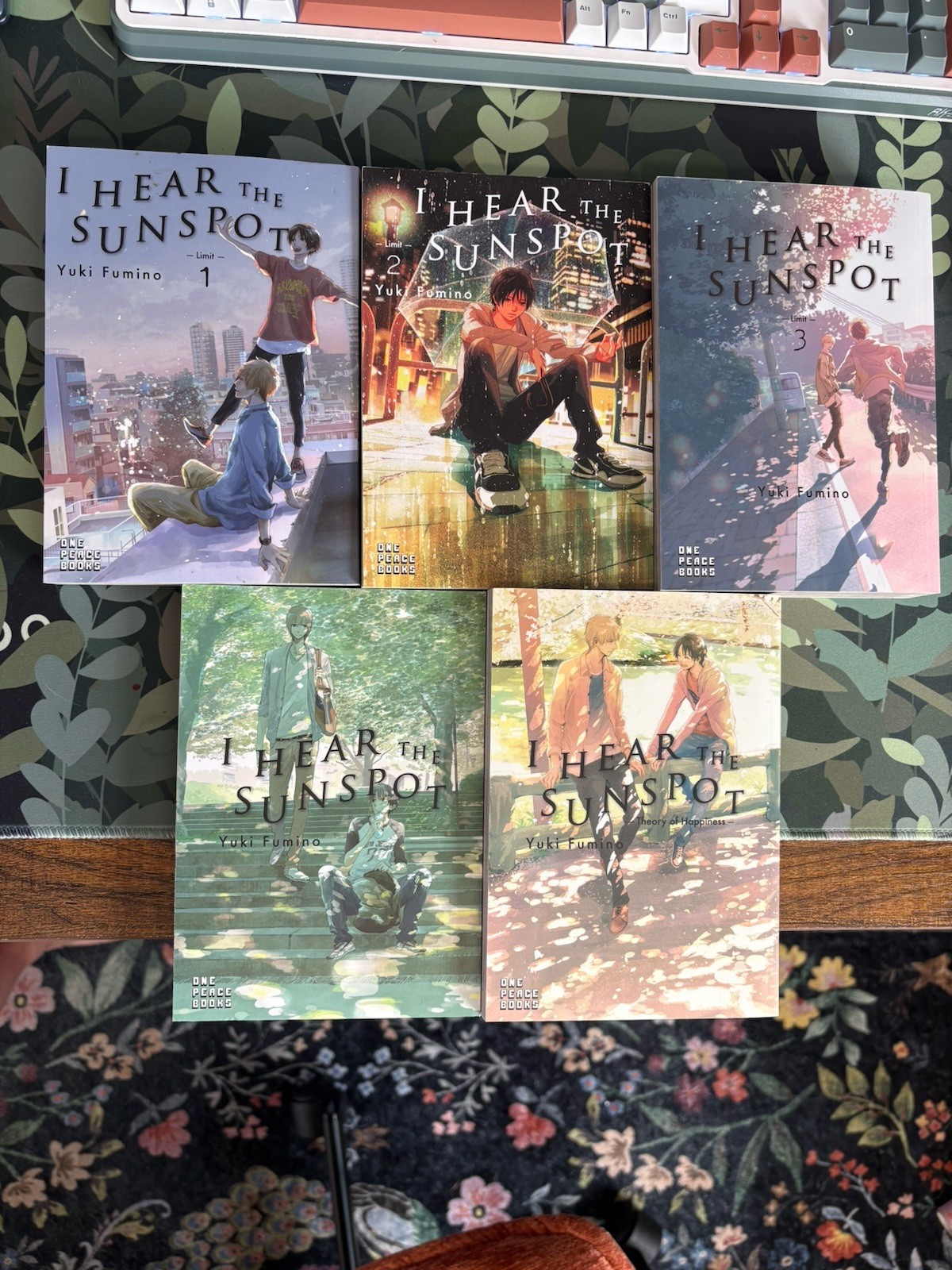 I Hear The Sunspot Volumes 1-5 manga inglese di Yuki Fumino