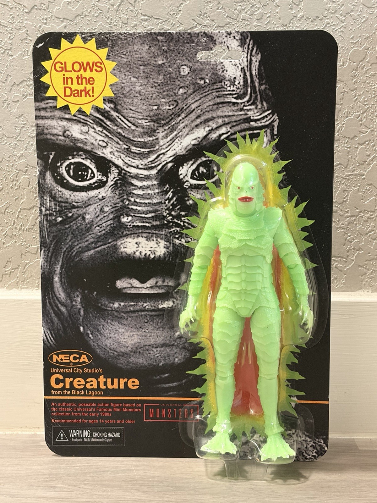 NECA Universal Monsters Creatura della Laguna Nera GITD 2023 SDCC NUOVO CON SCATOLA HTF