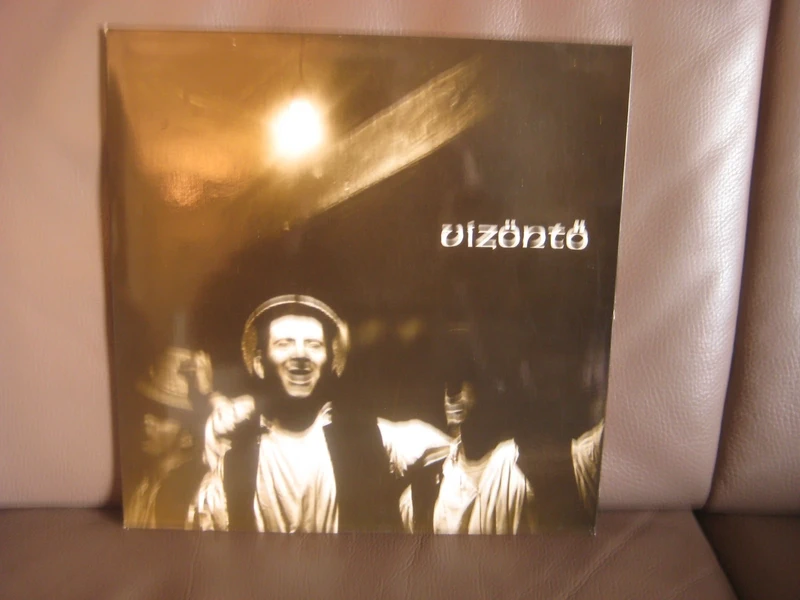 Vízöntő – Magyar Népzene = Musique Populaire
