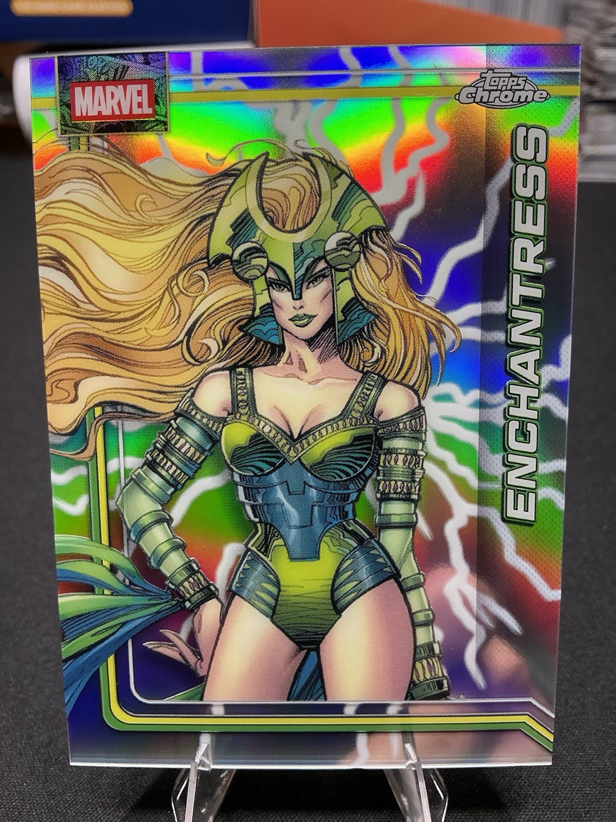 2026 Topps Chrome Marvel Comics #35 rifrattore fulmine della tempesta dell'incantatrice