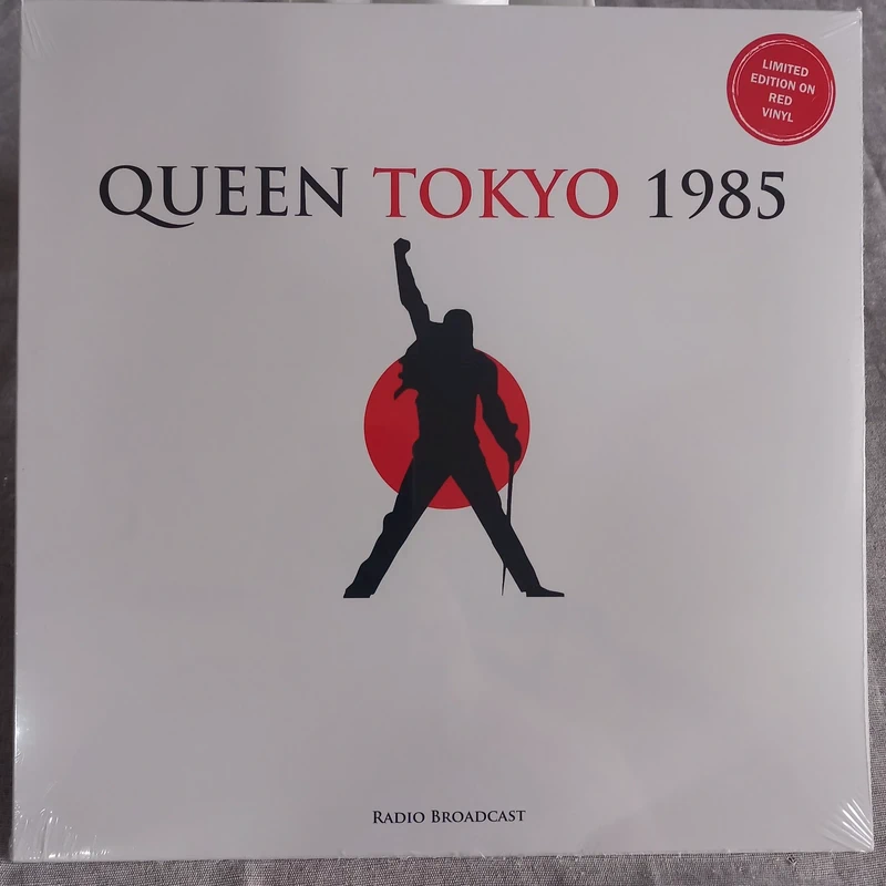 Queen : Tokyo 85 colored