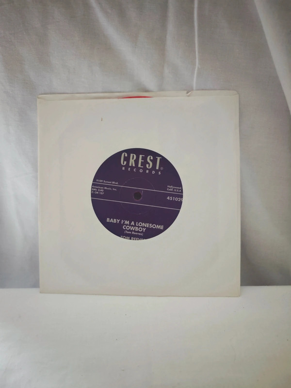 Vinyl crest records