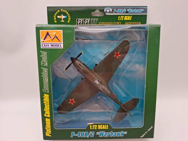 Easy model P40 B/C Warhawk met doos