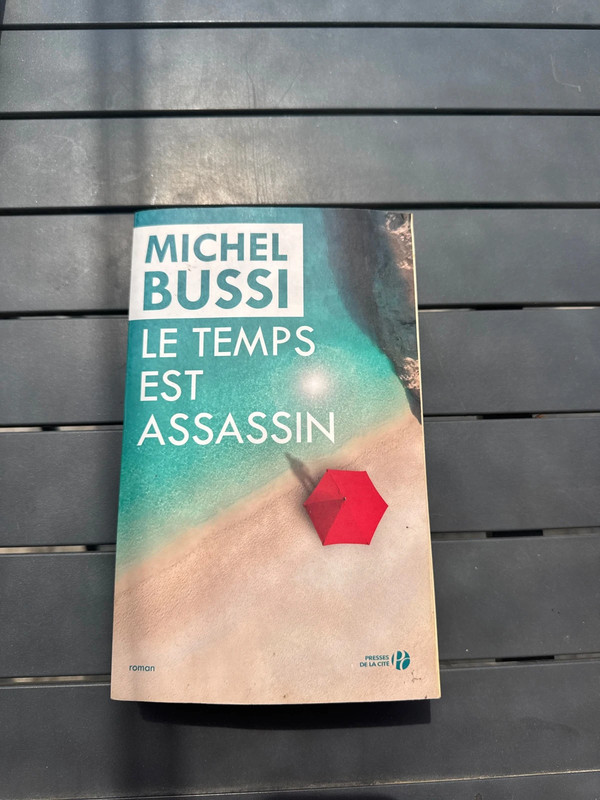Le temps est assassin - Michel Bussi (broché)