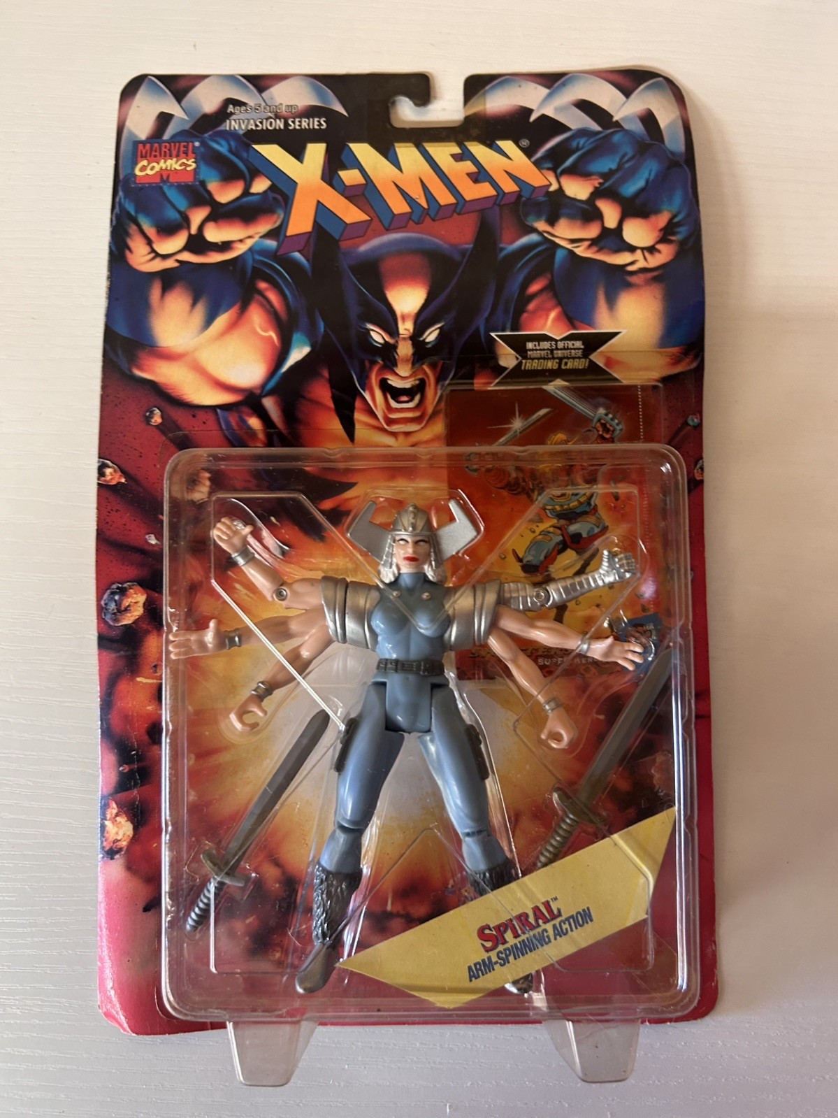 Marvel X-Men Invasion Series Spiral Action Figure With Trading Card Toy Biz 1995