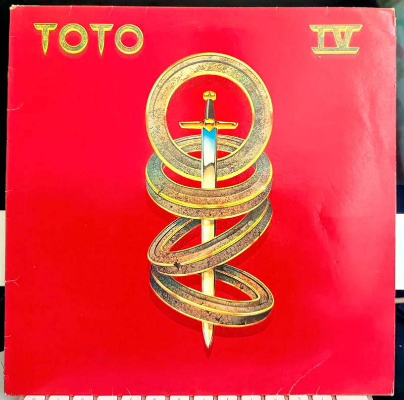 Disco Vinilo LP 33 r.p.m. Muy Buen estado de Toto. Título IV.
