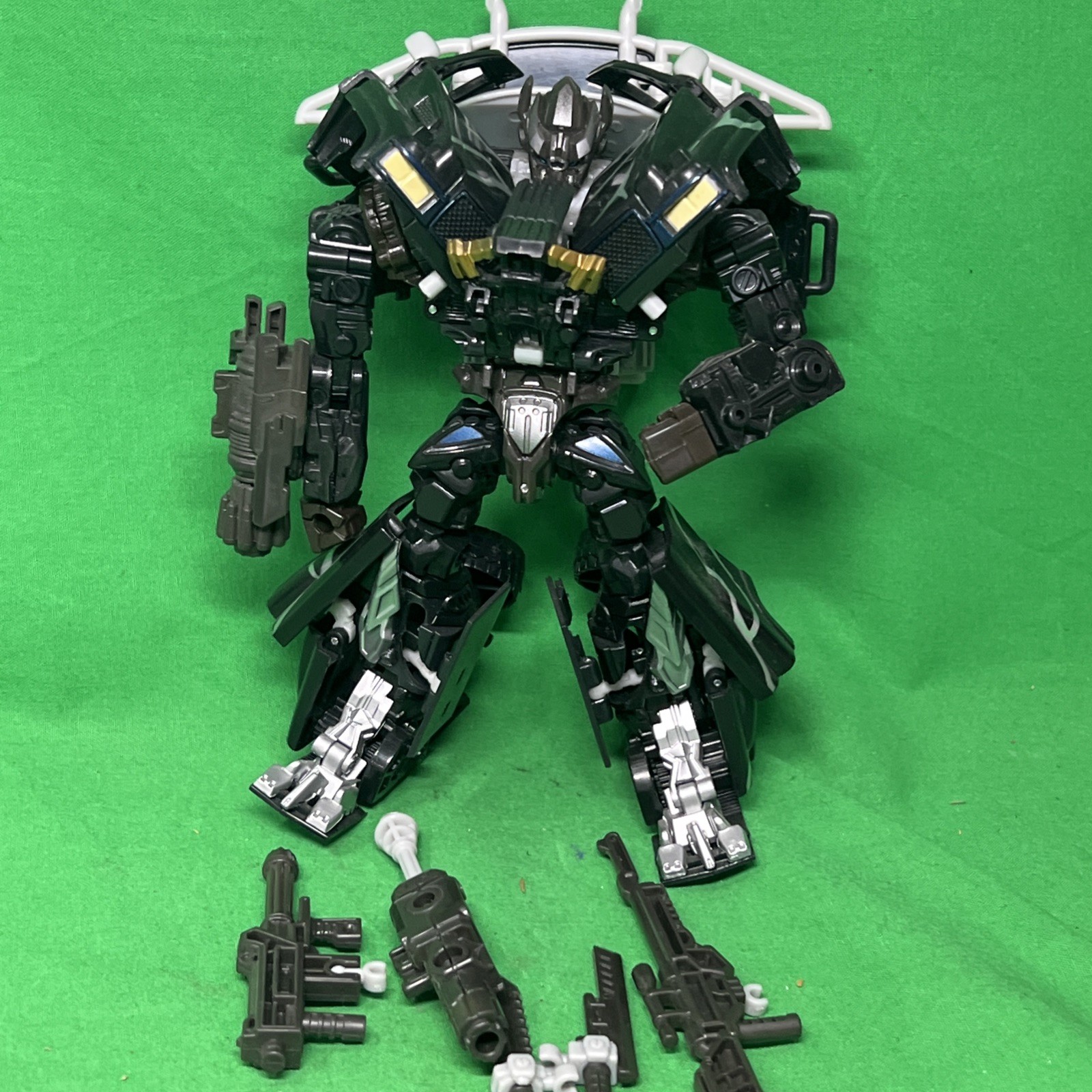 Transformers Studio Series 14 Voyager Class Ironhide