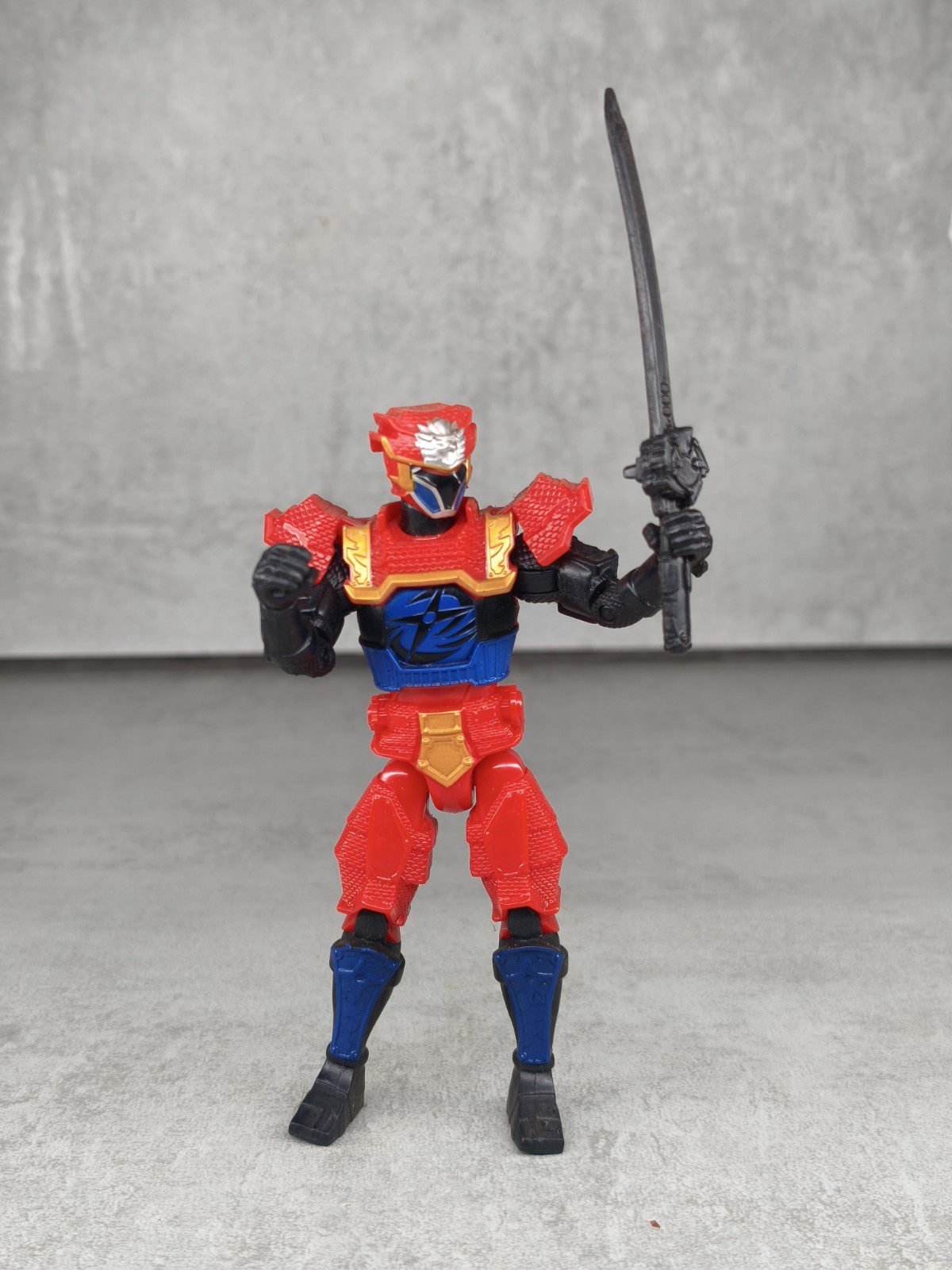 Figurine Power Rangers Dino Fury — Red Ranger Dino Knight Armor Hasbro (15 cm)
