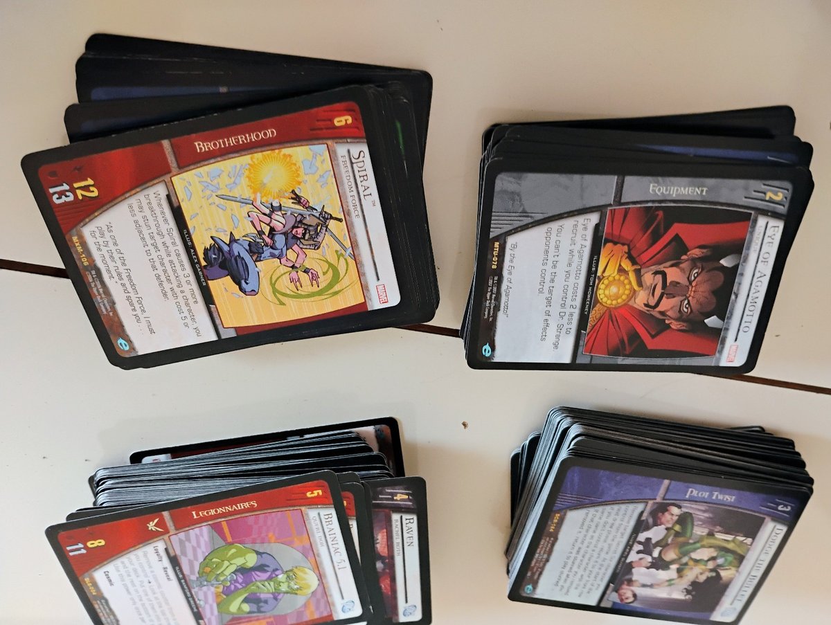 Lotto 200 carte collezionabili miste Upper Deck Vs System Marvel vs DC + RARO