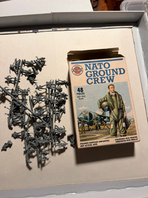 Airfix vintage NATO Ground Crew + scatola WWII Gurkhas HO/OO