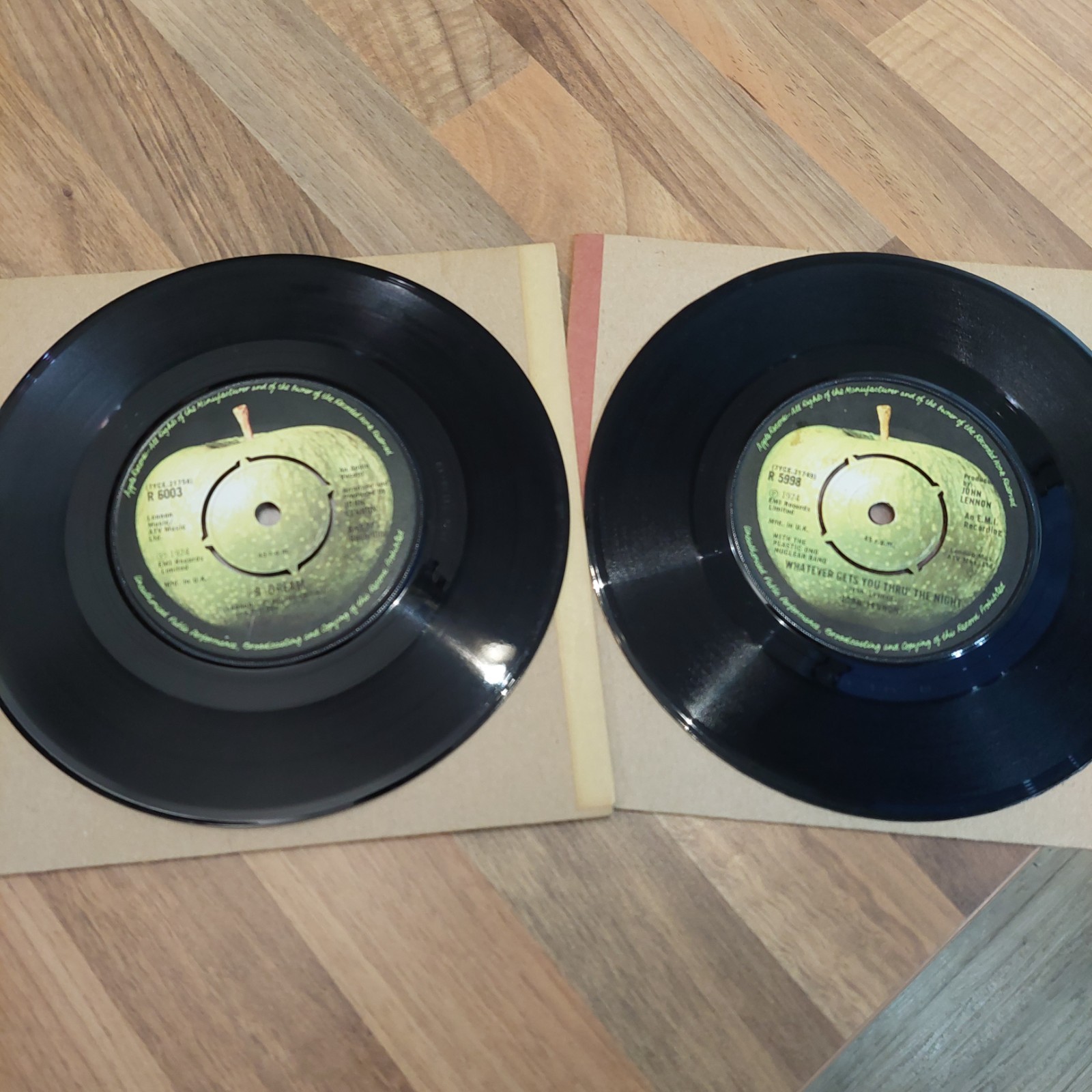 John Lennon x2 - Whatever Gets You Through The Night / 9 Dream - Vinyl Record