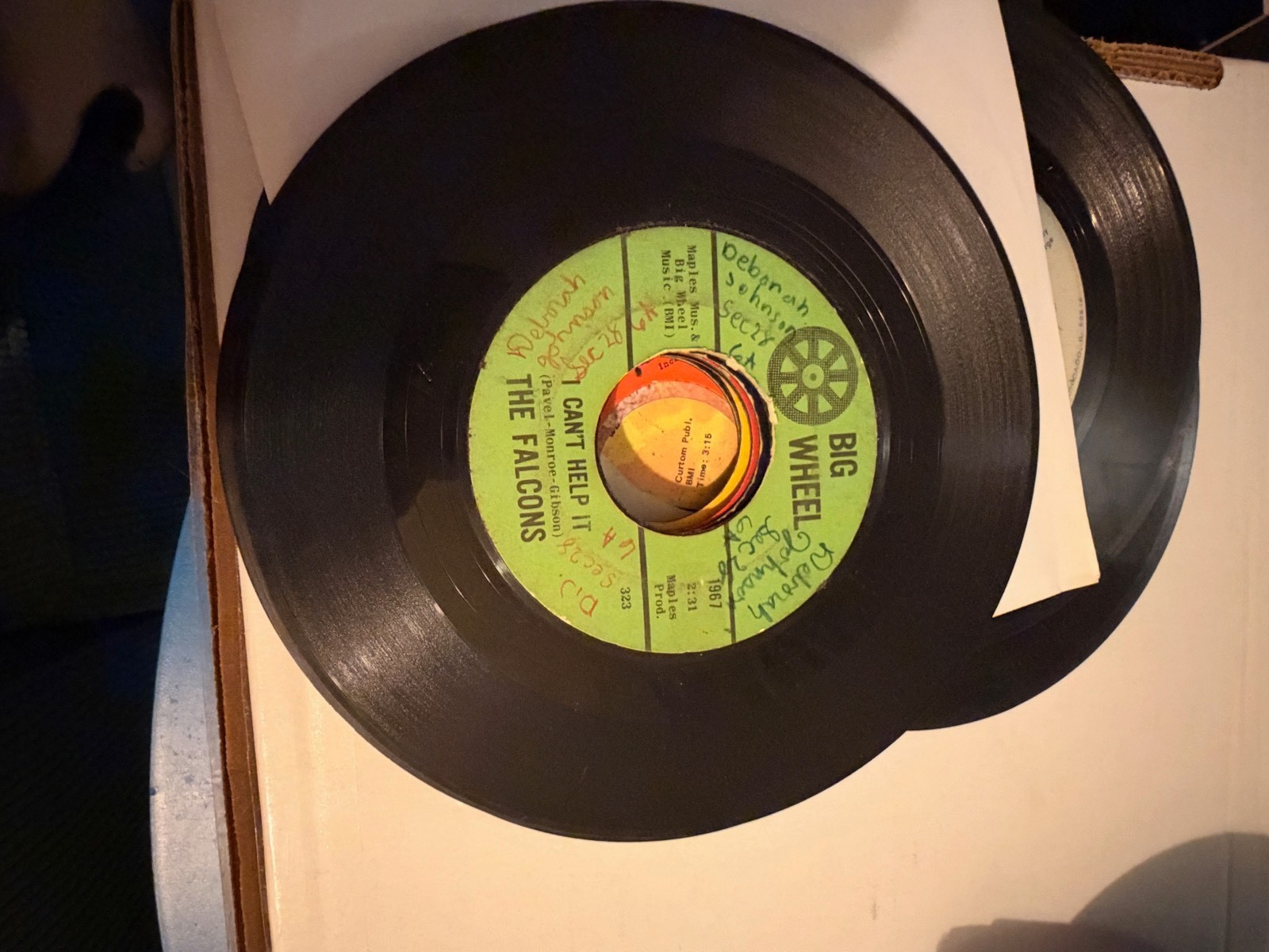 The Falcons I Can't Help It / Standing On Guard Big Wheel 323/324 45 1966 Soul