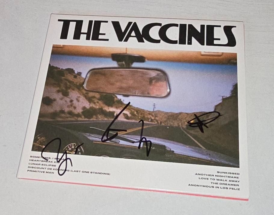 The Vaccines - Pick-Up Full Of Pink Carnations SIGNED/AUTOGRAPHED CD
