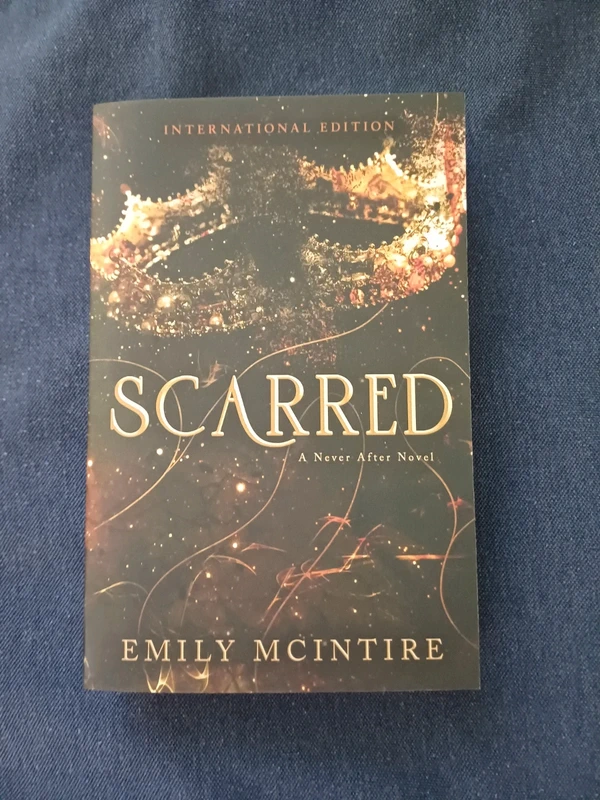 Scarred by Emily Mcintire [English paperback]