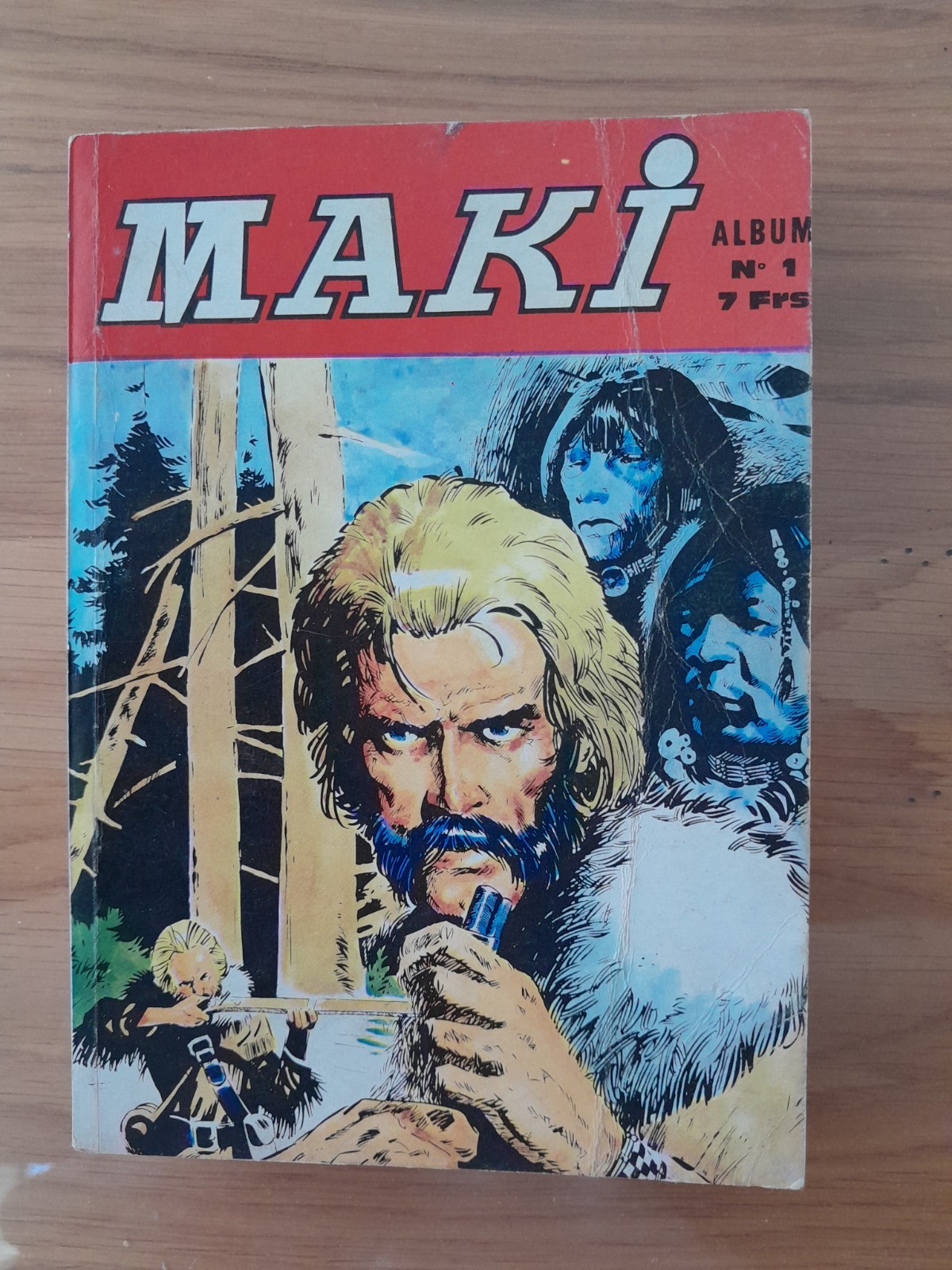 ALBUM MAKI    N°01   JEUNESSE ET VACANCES   1977   TBE   (01-02-03)