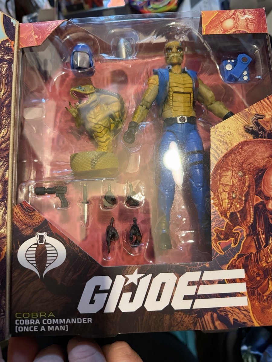 SDCC 2024 Exclusive G.I. Joe Serie Classificata Cobra Commander Once a Man Hasbro