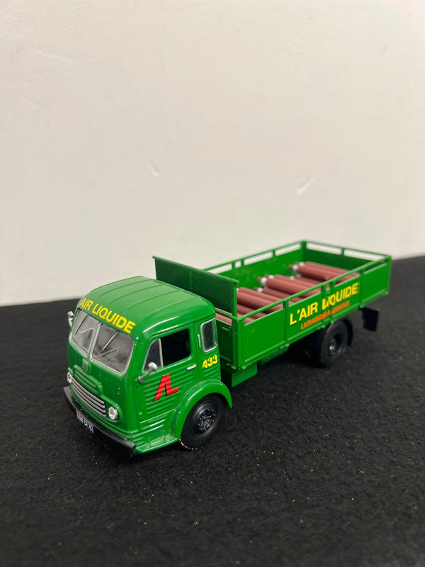 Miniature 1/43 camion livraison bouteille de gaz Vendu comme sur la photo