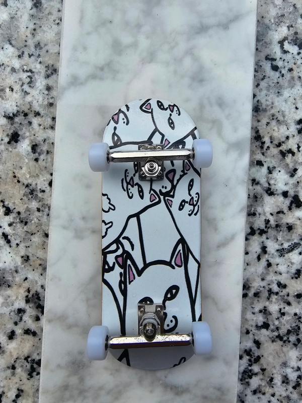 Handmade fingerboard set – mini skateboard- complete set