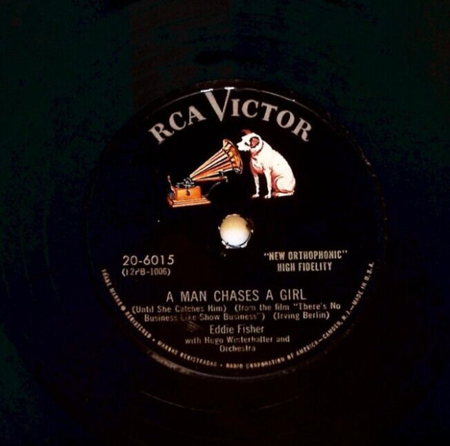 EDDIE FISHER – WEDDING BELLS / A MAN CHASES A GIRL 78 RPM 868
