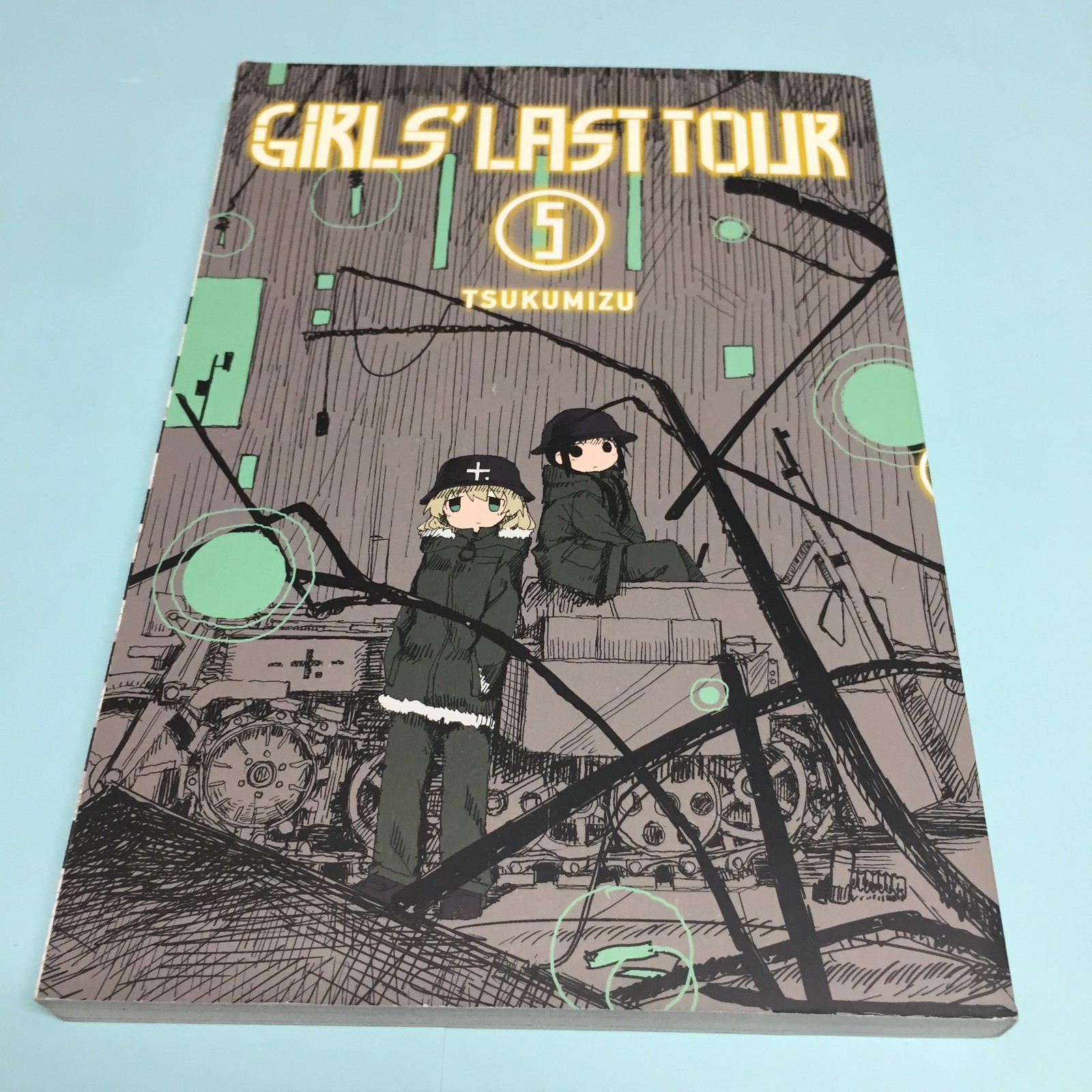 Girls Last Tour Volume 5 Manga Inglese