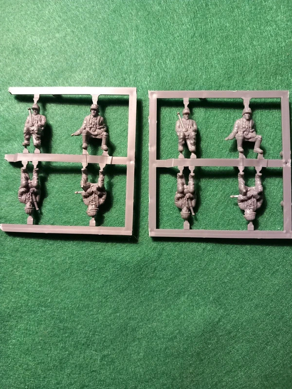 Équipage 28mm pour véhicule allemand WWII Warlord Games