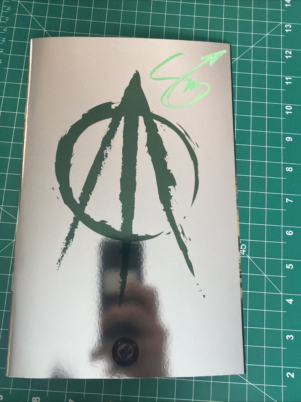 NUOVO Absolute Green Arrow #1 Cover R Vae Logo Foil Cover Firmato da Scott Snyder