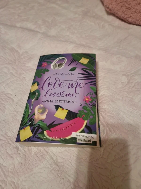 Libro love me love me 2 anime elettriche
