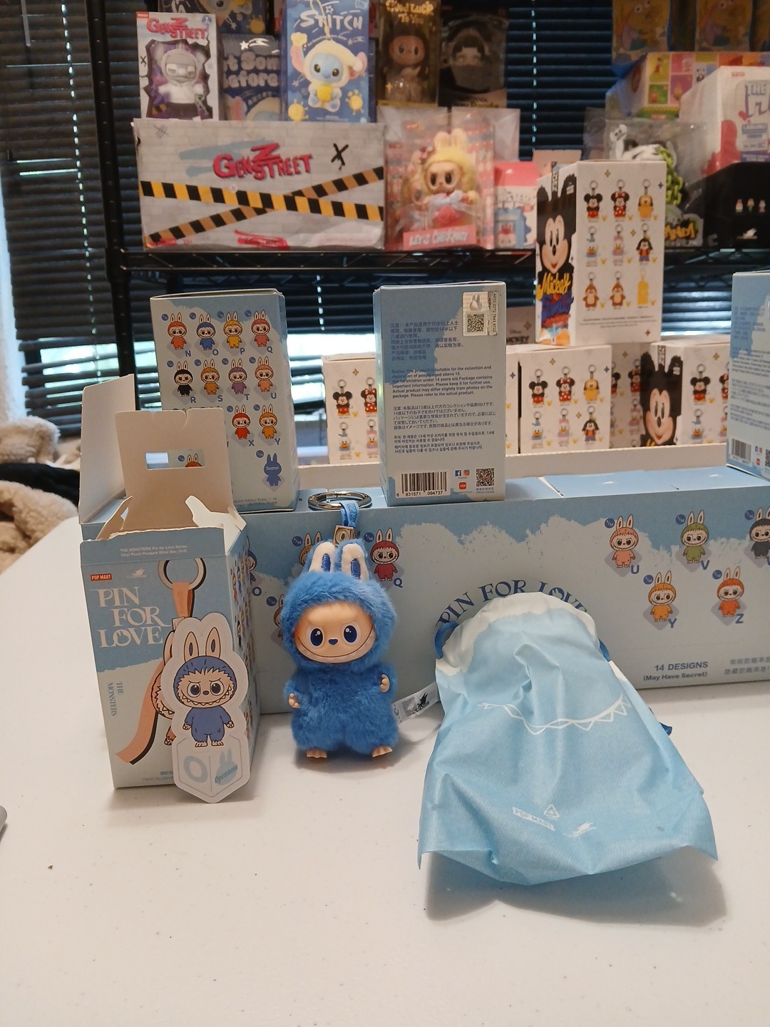 Spilla lettera O per amore 100% AUTENTICA! Mini CIONDOLO LABUBU BLU! POP MART!🔥2
