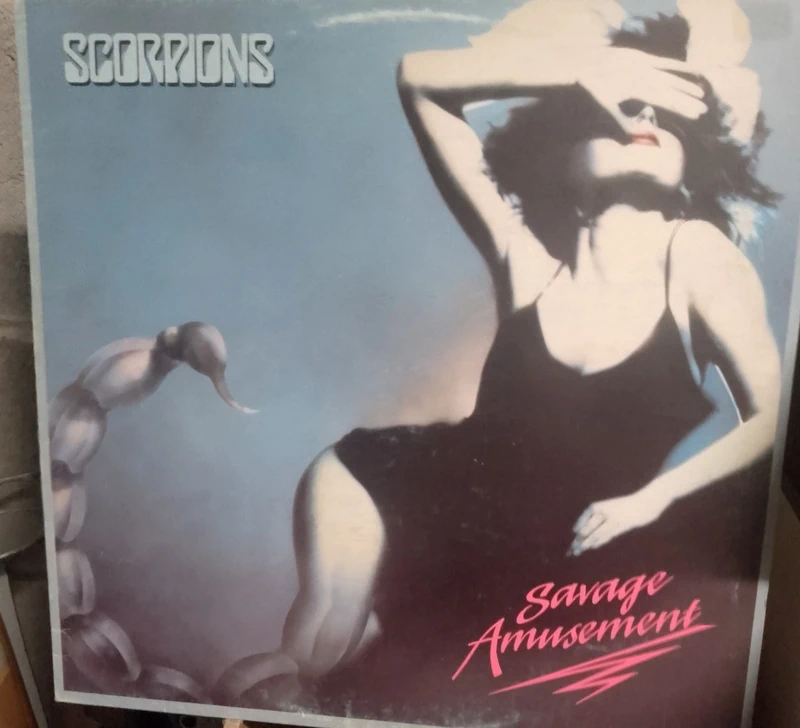 Scorpions savage amusement